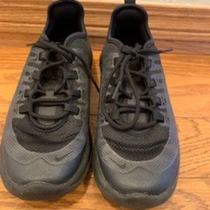 Nike Air Max Axis Gs Casual Running Shoes Size Kids 3Y